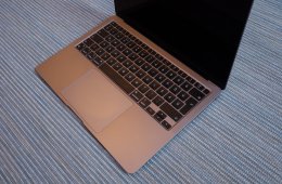 Macbook Air M1 (2022 asztroszürke)