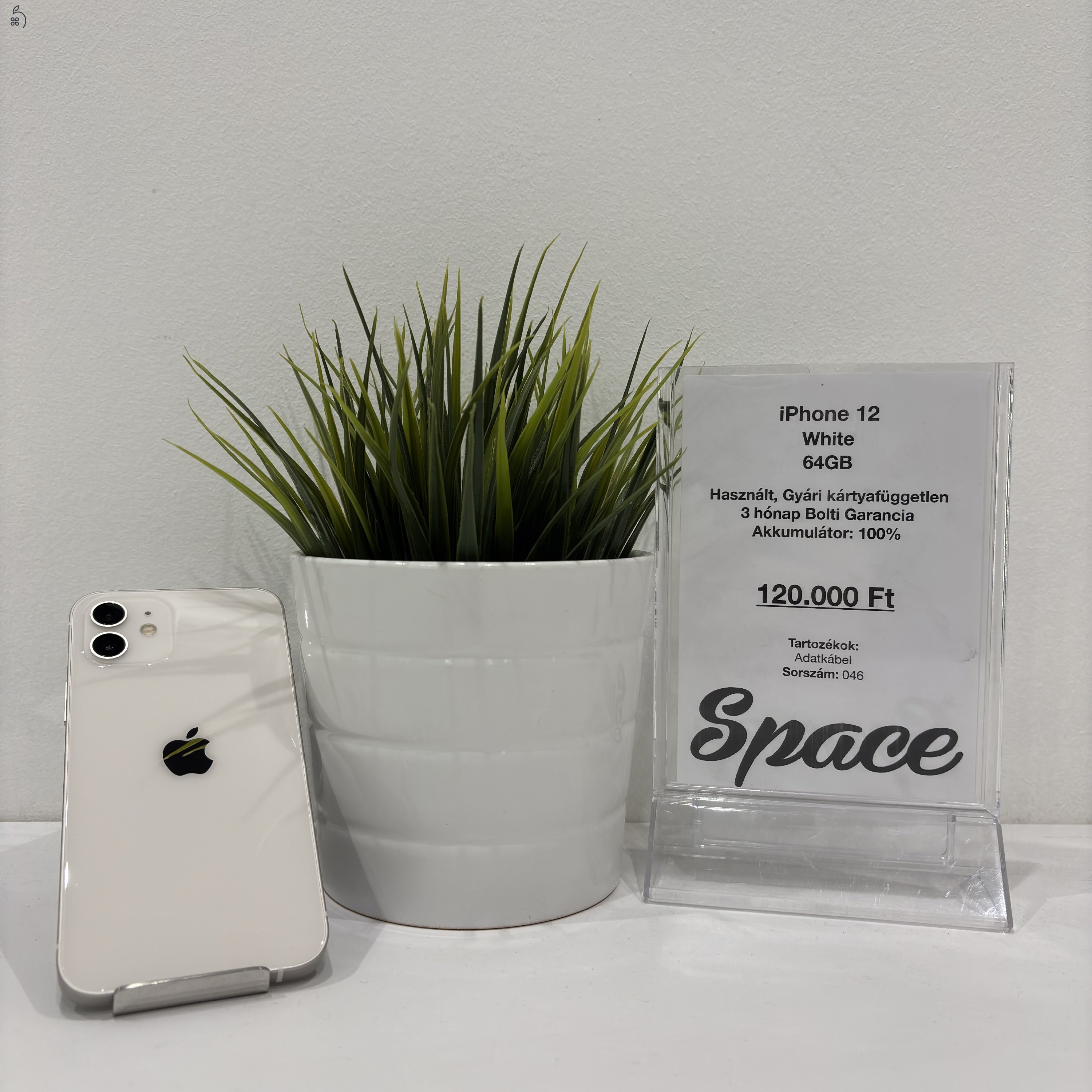 iPhone 12 / 64GB / White / Gyári kártyafüggetlen (046)