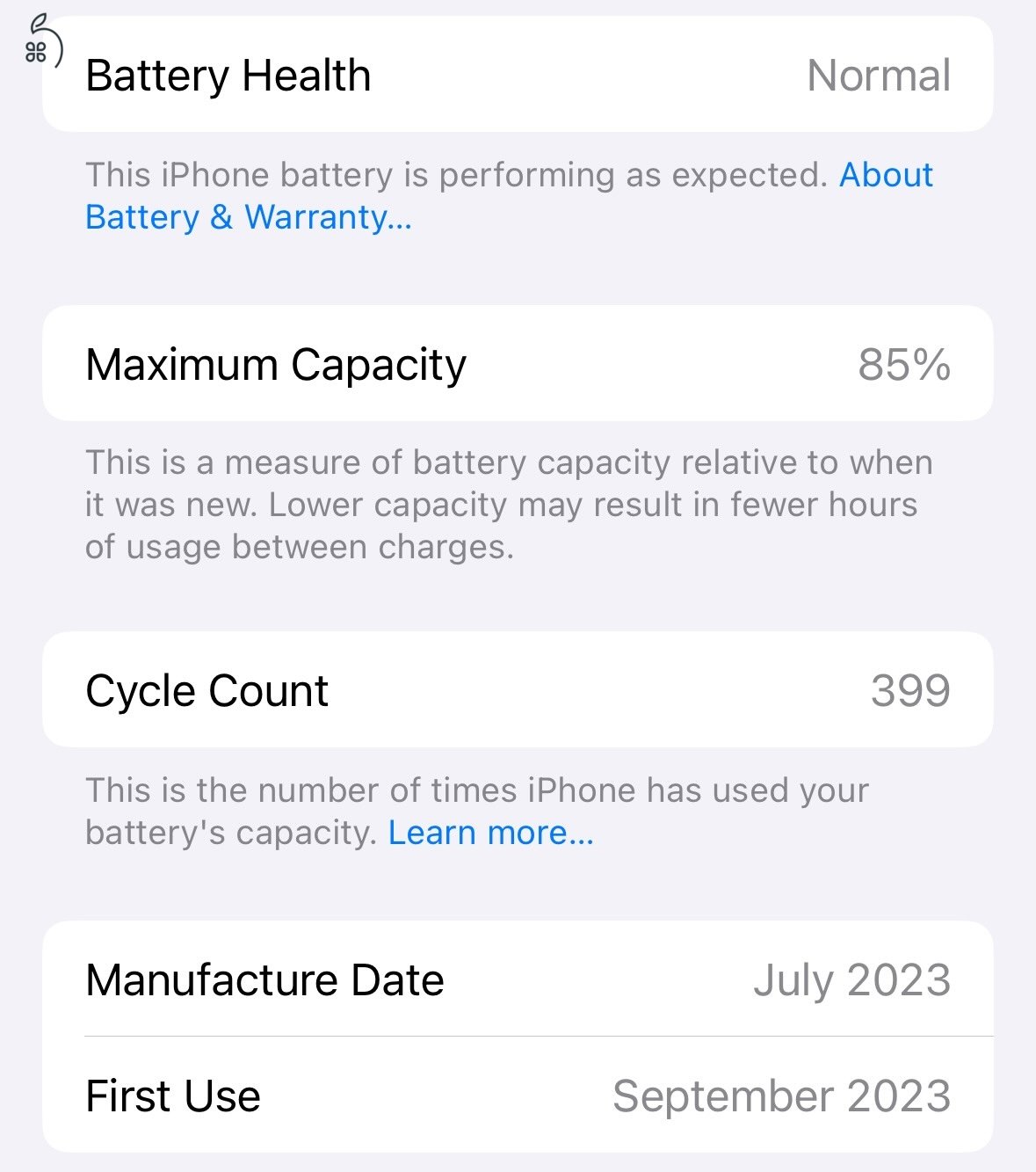 iPhone 15 (128 GB, fekete, független, újszerű állapot)