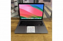 46. Apple MacBook Air M1 - 2020 - 8 GB RAM - 256 GB SSD