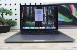 Apple Macbook Pro 13 M1 - 2020 - Használt, karcmentes