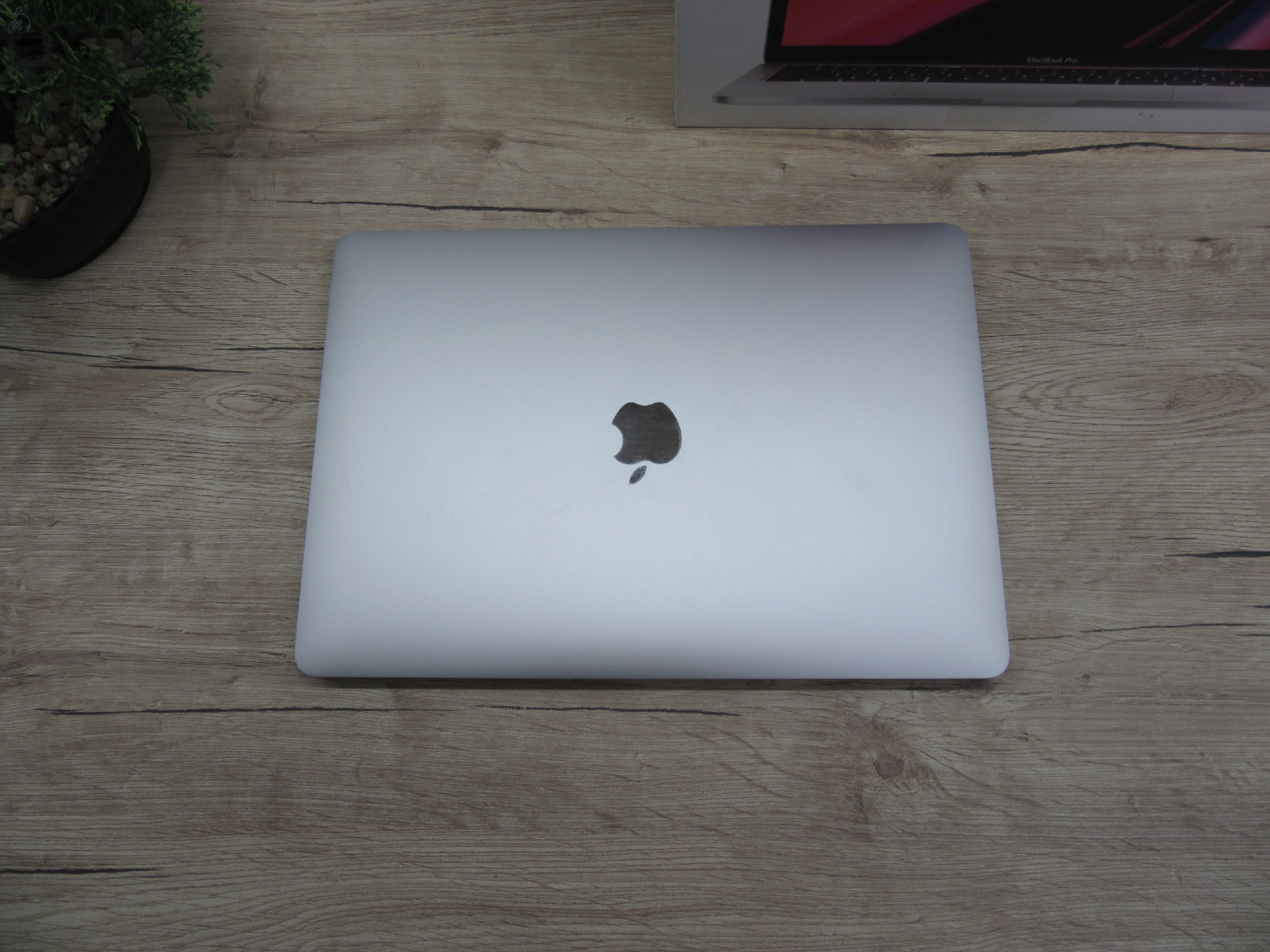  Apple Macbook Pro 13 M1 - 2020 - Használt, karcmentes 