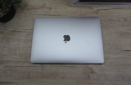  Apple Macbook Pro 13 M1 - 2020 - Használt, karcmentes 