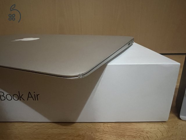 2015 MacBook Air 13 / i5 1.6 GHz / 8GB / 128GB SSD / Magyar / 60% Aksival / Eladó ! ! !