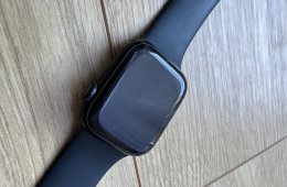 Eladó Apple Watch S8, Midnight, 41 mm 