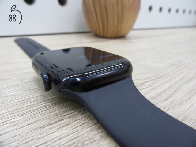 Apple Watch 7 - 45 mm - Használt, megkímélt