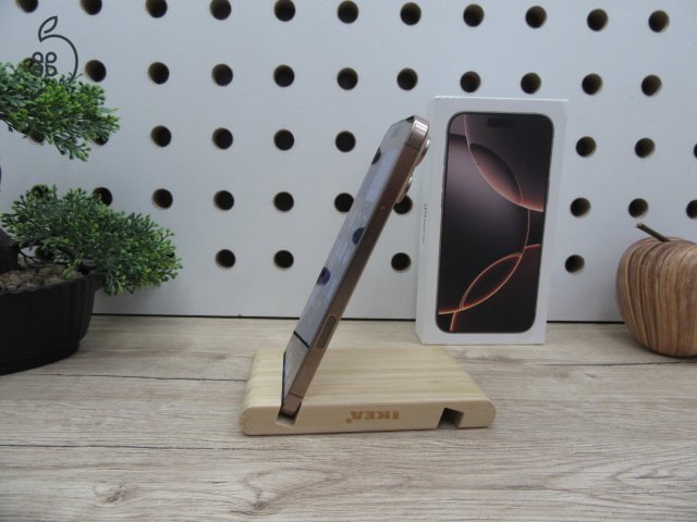 Apple iPhone 16 Pro Max - Desert Titanium - Használt, karcmentes