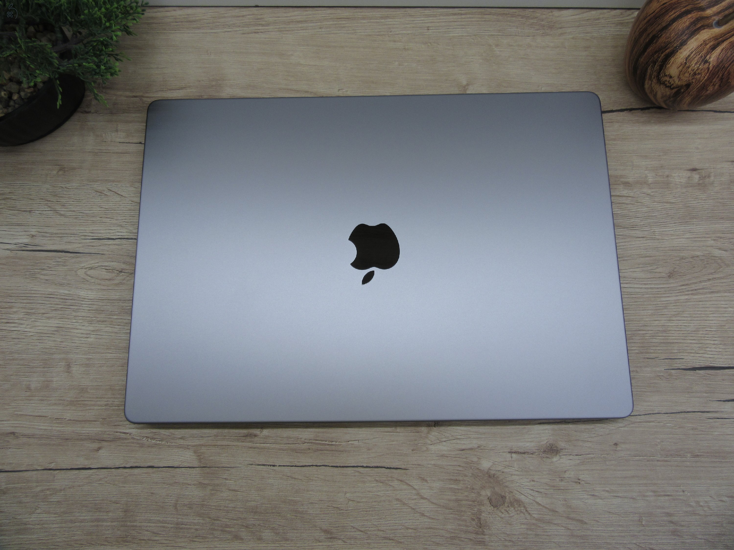  Apple Macbook 16 M1 Pro - 2021 - Használt, megkímélt 