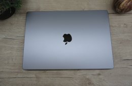  Apple Macbook 16 M1 Pro - 2021 - Használt, megkímélt 