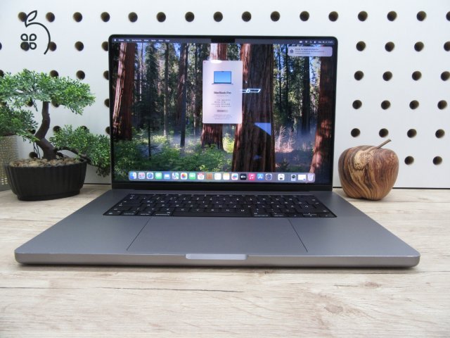  Apple Macbook 16 M1 Pro - 2021 - Használt, megkímélt 