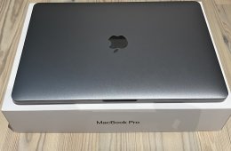 MacBook Pro 2019 -es Új Akkuval. TB 4 Thunderbolt- port