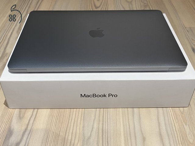 MacBook Pro 2019 -es Új Akkuval. TB 4 Thunderbolt- port