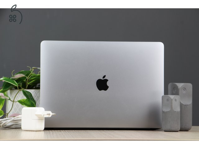 Apple MAcbook Air 13