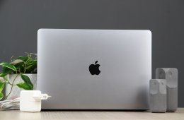 Apple MAcbook Air 13