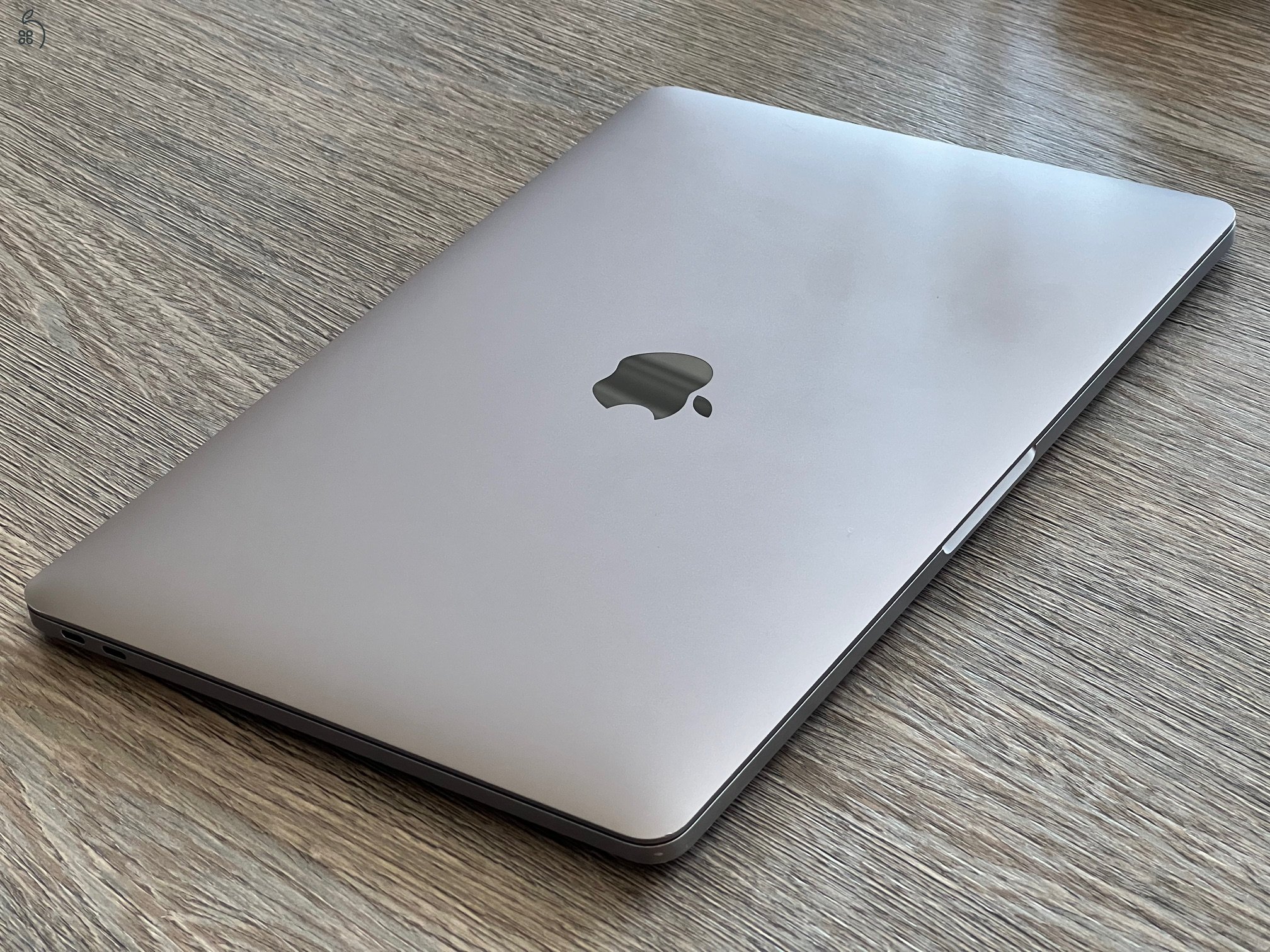 MacBook Pro Retina 13-inch (2016-os)