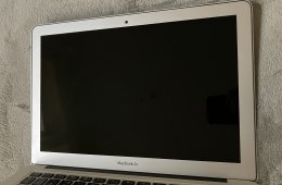 Apple Macbook 2017 13''