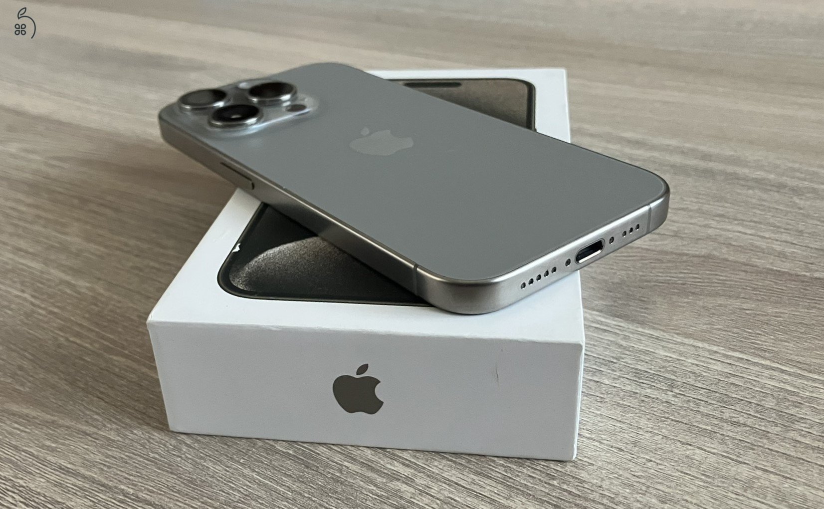 iPhone 15 Pro 256GB Natural Titanium, Független, Gyönyörű állapot, ajándék tok+fólia