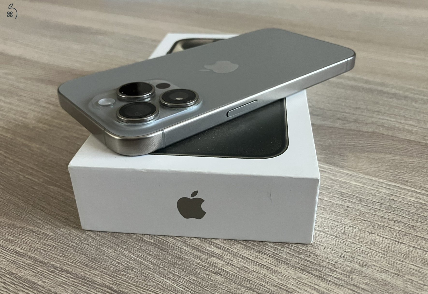 iPhone 15 Pro 256GB Natural Titanium, Független, Gyönyörű állapot, ajándék tok+fólia