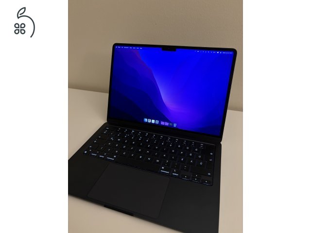 2022 MacBook Air 13″ | M2 | 8GB | 256GB | Éjfekete