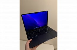 2022 MacBook Air 13″ | M2 | 8GB | 256GB | Éjfekete