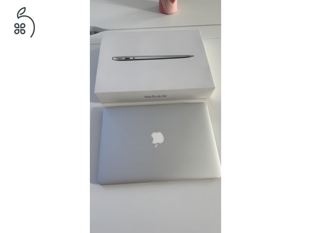 Használt MacBook Air 13 eladó. 