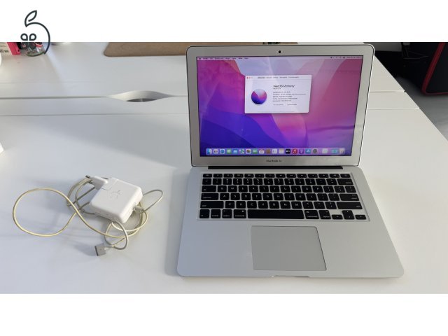 Használt MacBook Air 13 eladó. 