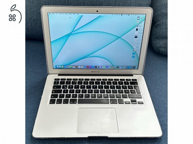 Eladó 13” macbook air  friss akkuval