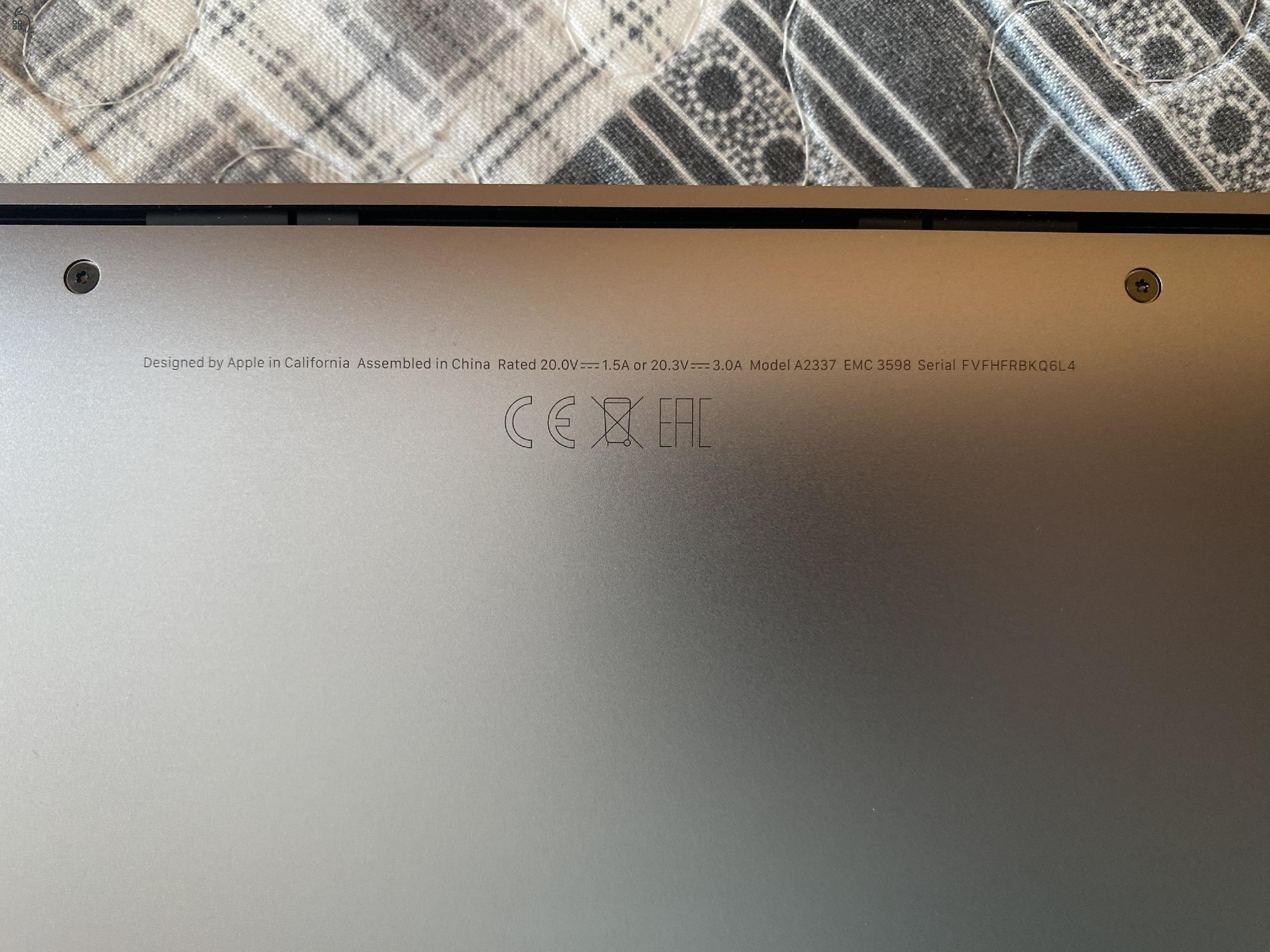 Eladó M1 MacBook Air 2020 256gb SSD 8GB RAM - 35 ciklus