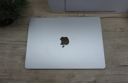 Apple Macbook Air M2 - 2022 - Használt, karcmentes