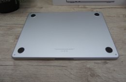 Apple Macbook Air M2 - 2022 - Használt, karcmentes