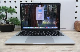 Apple Macbook Air M2 - 2022 - Használt, karcmentes