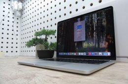 Apple Macbook Air M2 - 2022 - Használt, karcmentes