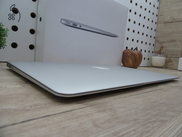 Apple Macbook Air 13 - 2015 - Használt, karcmentes