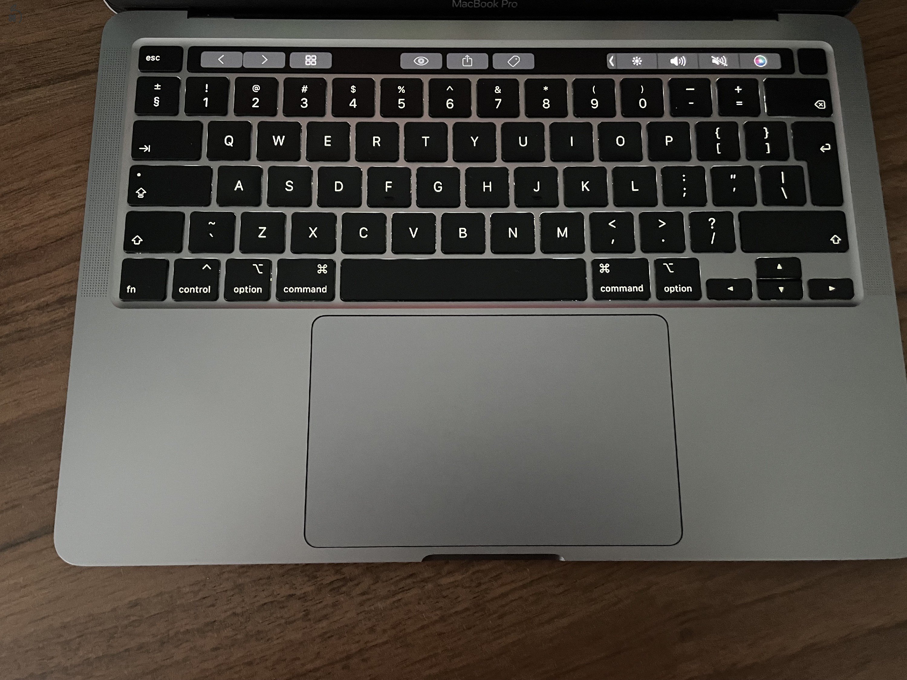 MacBook Pro, 13-inch, 2020, Four Thunderbolt 3 ports