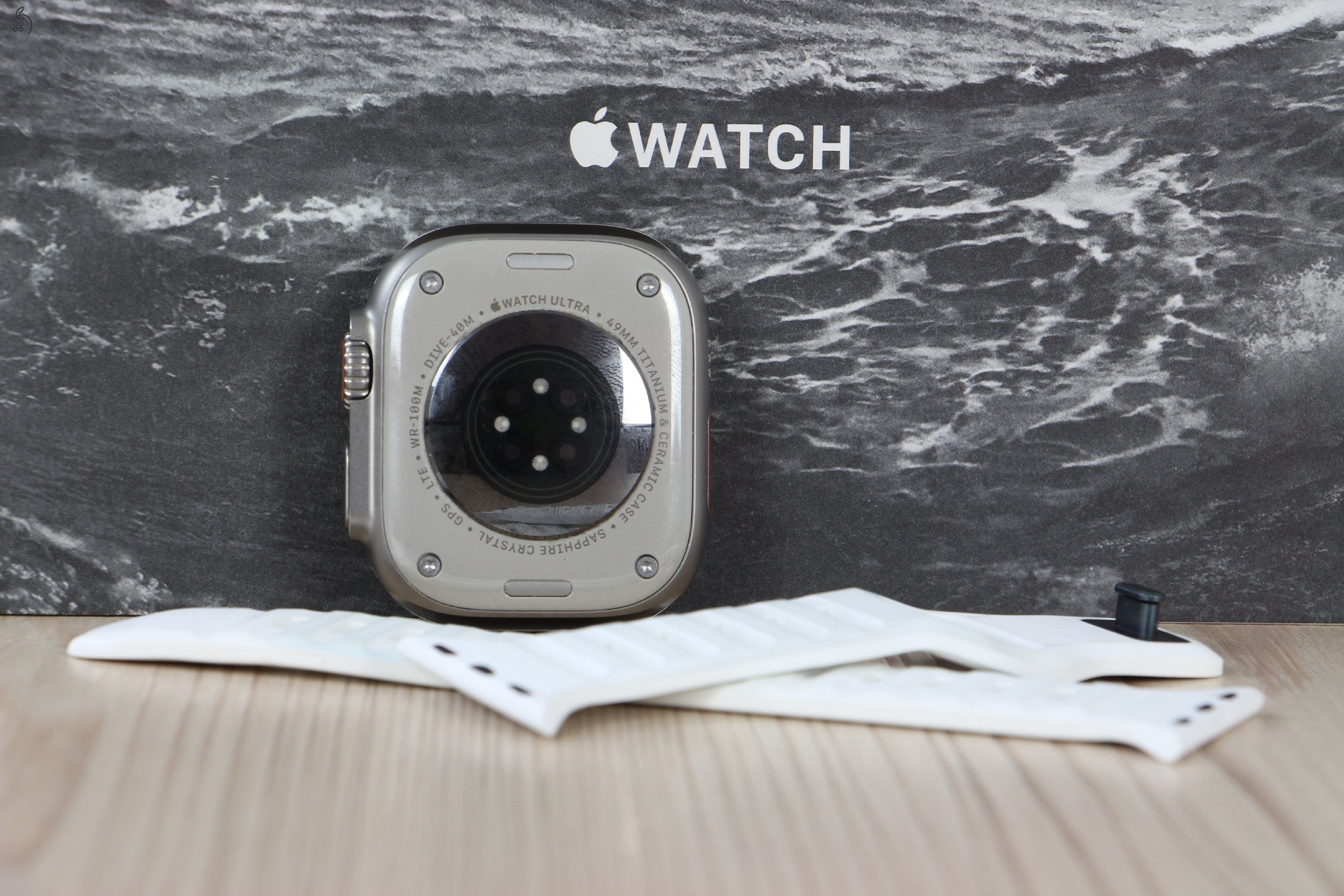 Apple Watch Ultra 2 49mm Natural Titanium A US-6428