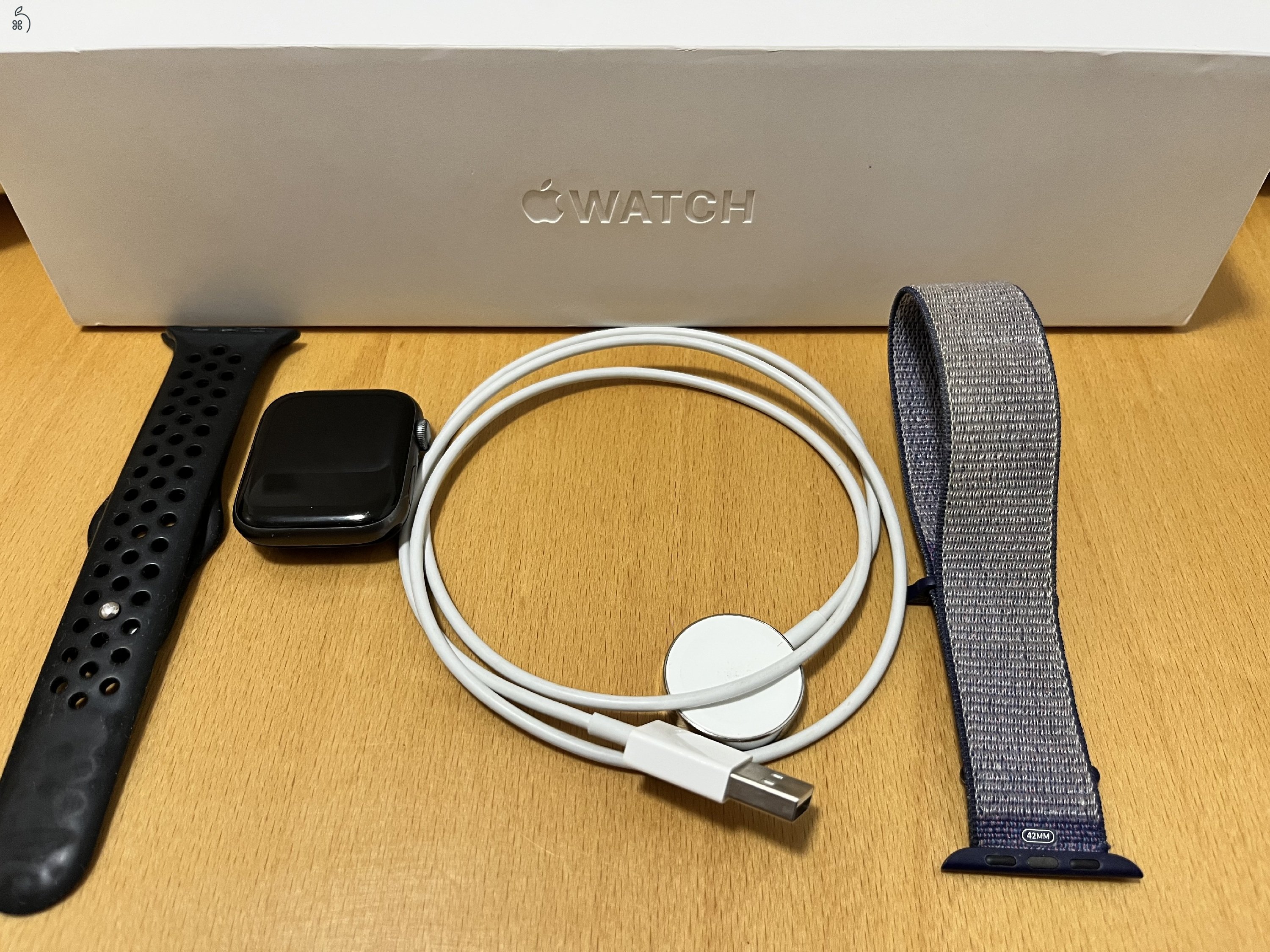 Apple watch 4 44mm asztroszürke