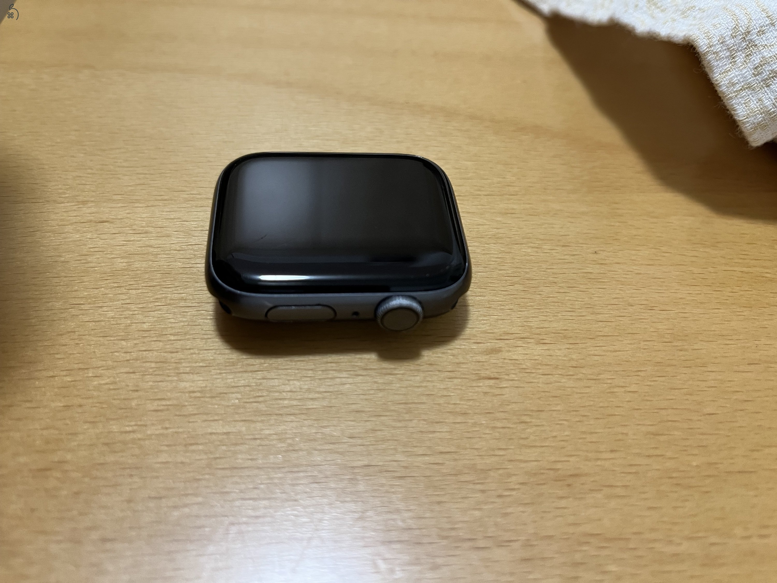 Apple watch 4 44mm asztroszürke