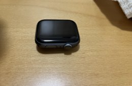 Apple watch 4 44mm asztroszürke