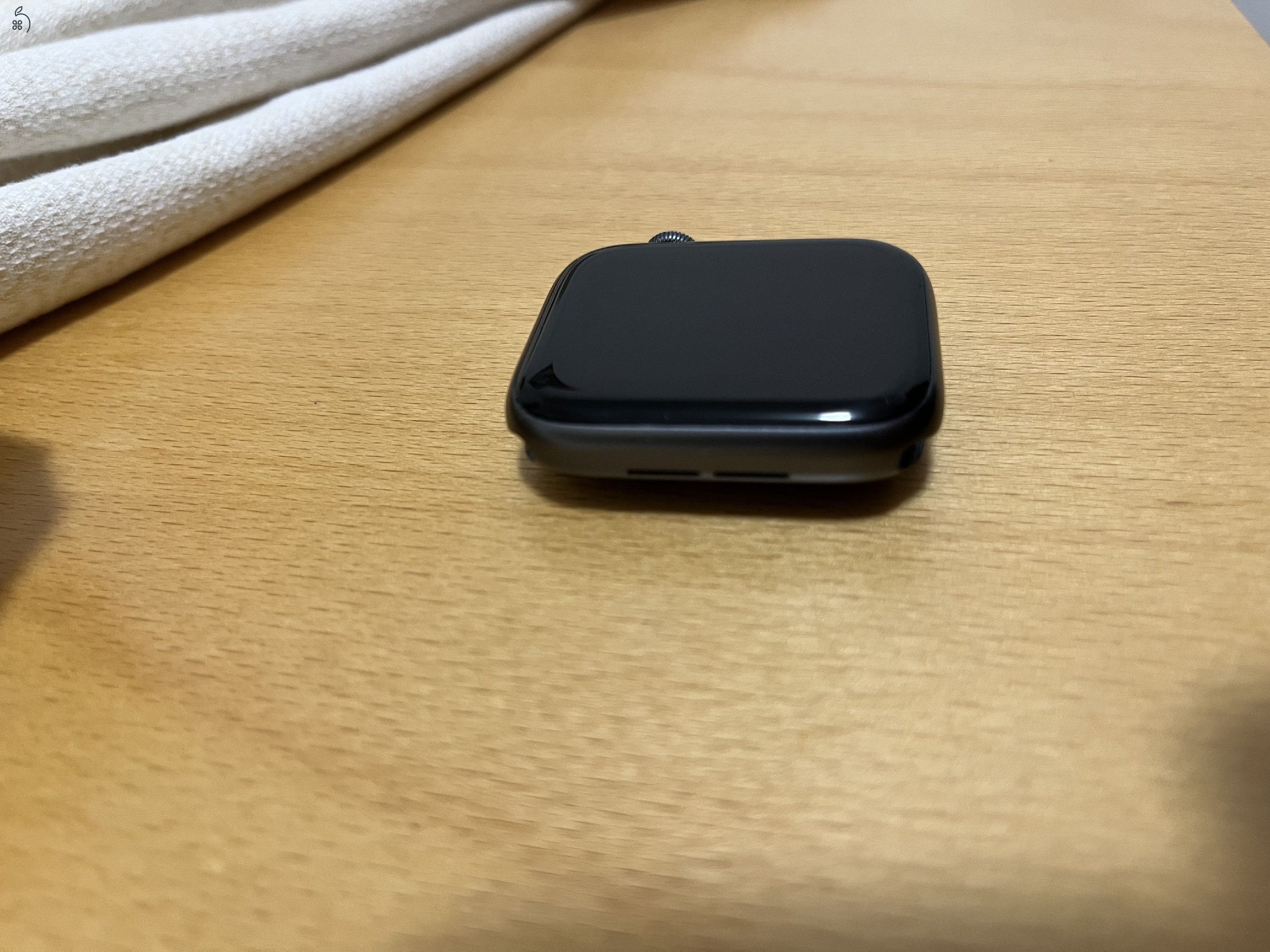 Apple watch 4 44mm asztroszürke