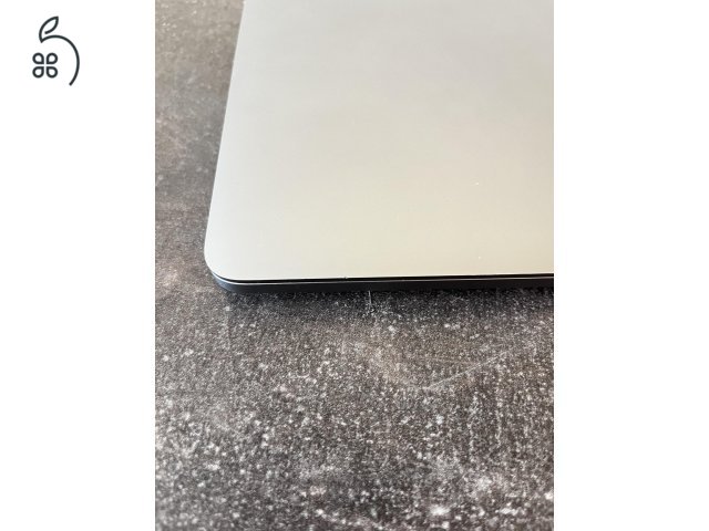 Macbook Pro 13 M1 2020 - 8GB RAM / 512GB SSD