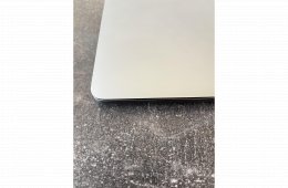 Macbook Pro 13 M1 2020 - 8GB RAM / 512GB SSD