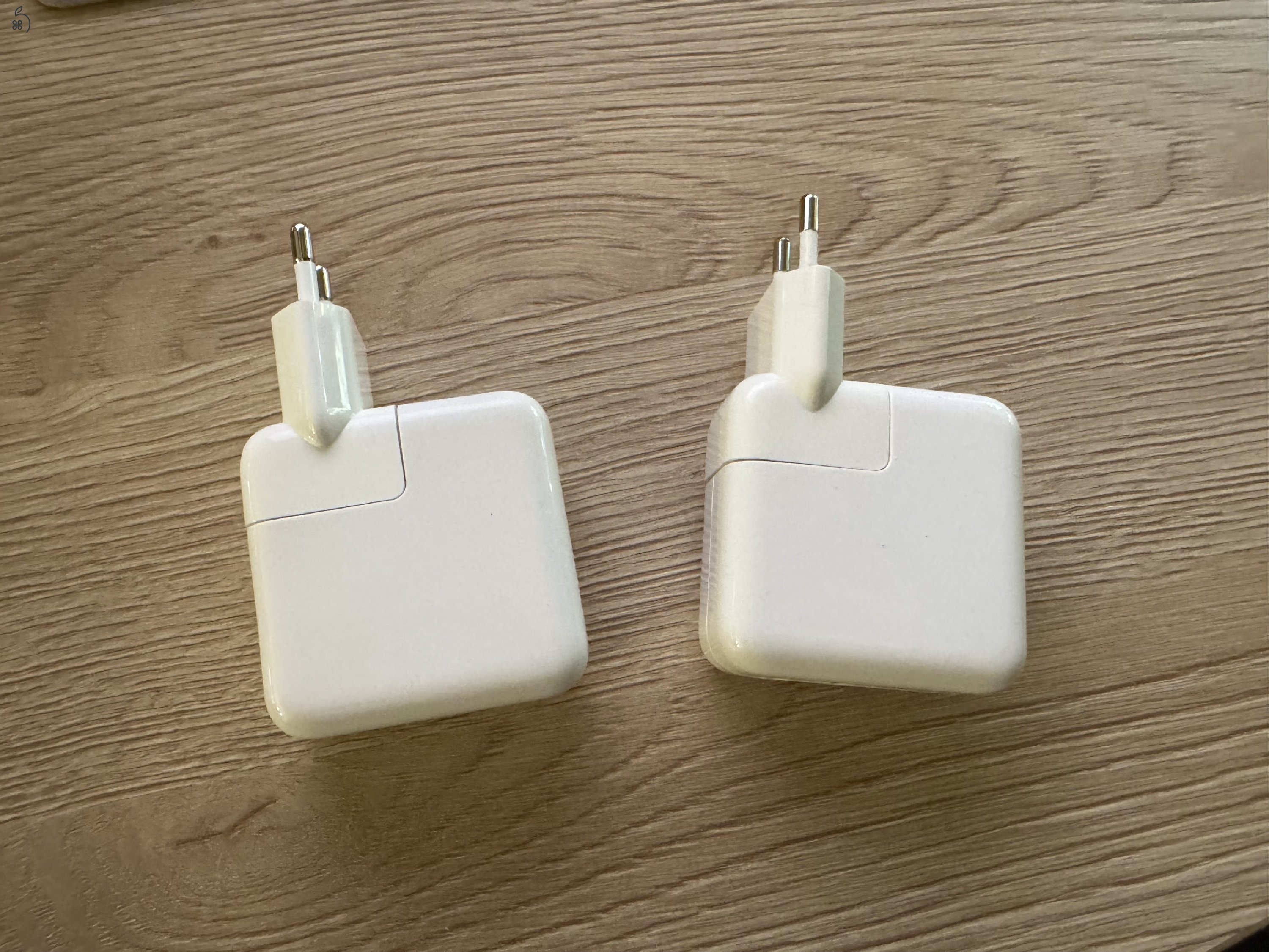 Apple 35 wattos, kétportos Usbc hálózati adapter