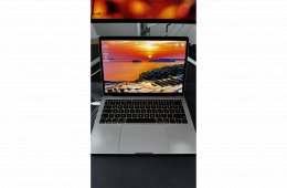 Macbook Pro 13,6