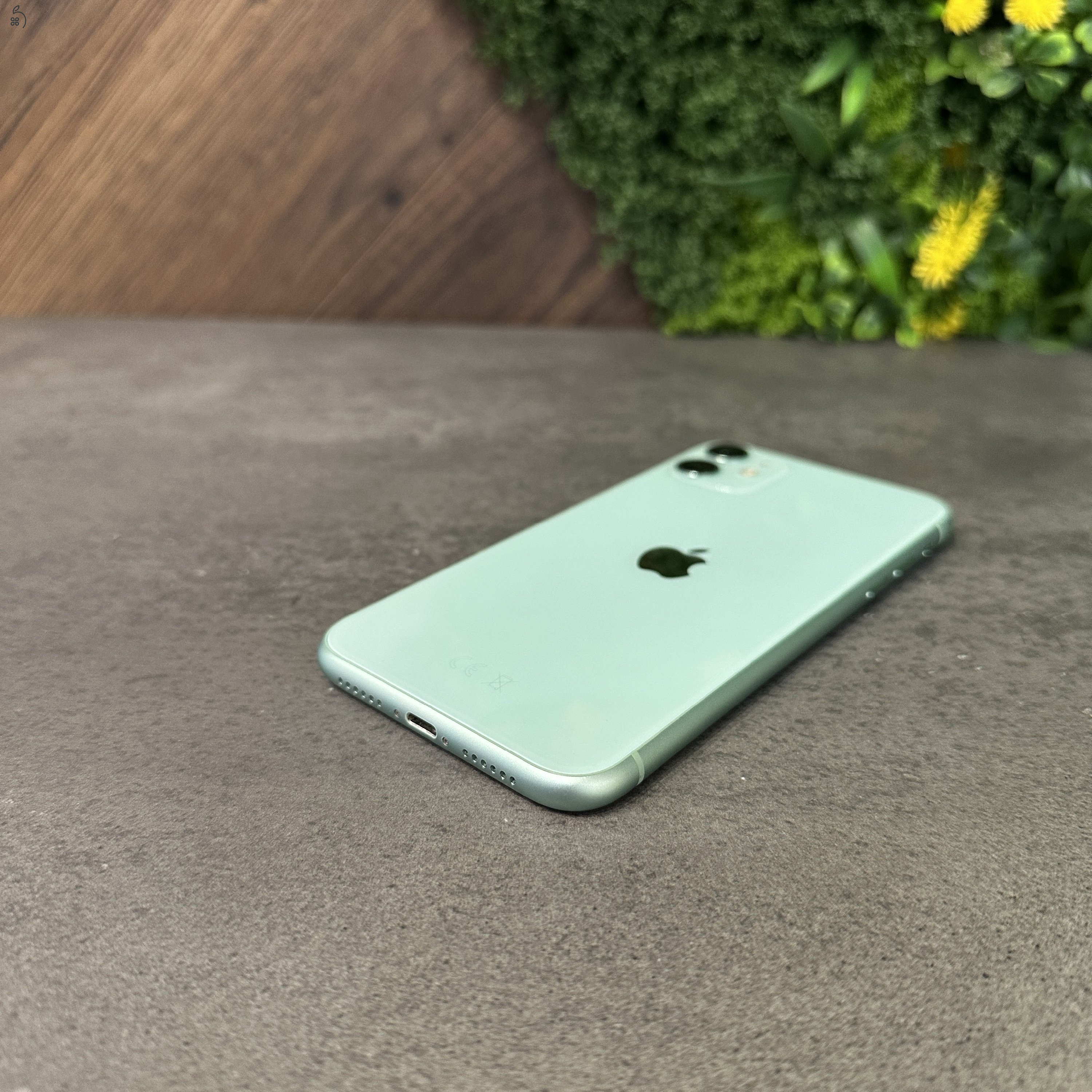 Újszerű Apple iPhone 11 64GB Zöld színben, új akkuval, független! - 1 év iON garanciával!