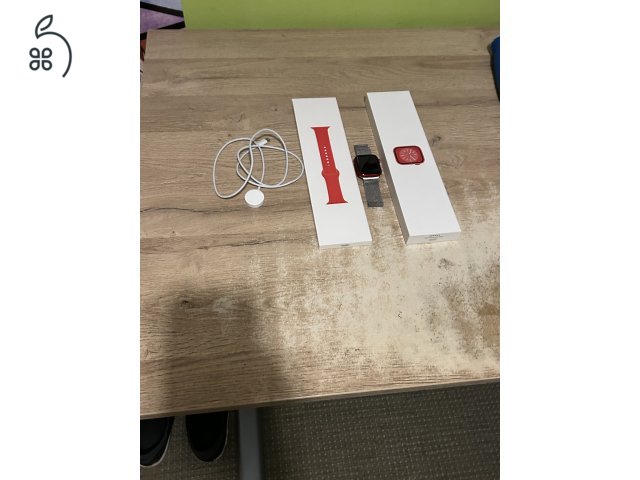 Apple Watch Series 8 45mm GPS+Cellular,Piros 94% akku , doboz meg töltött gyári.