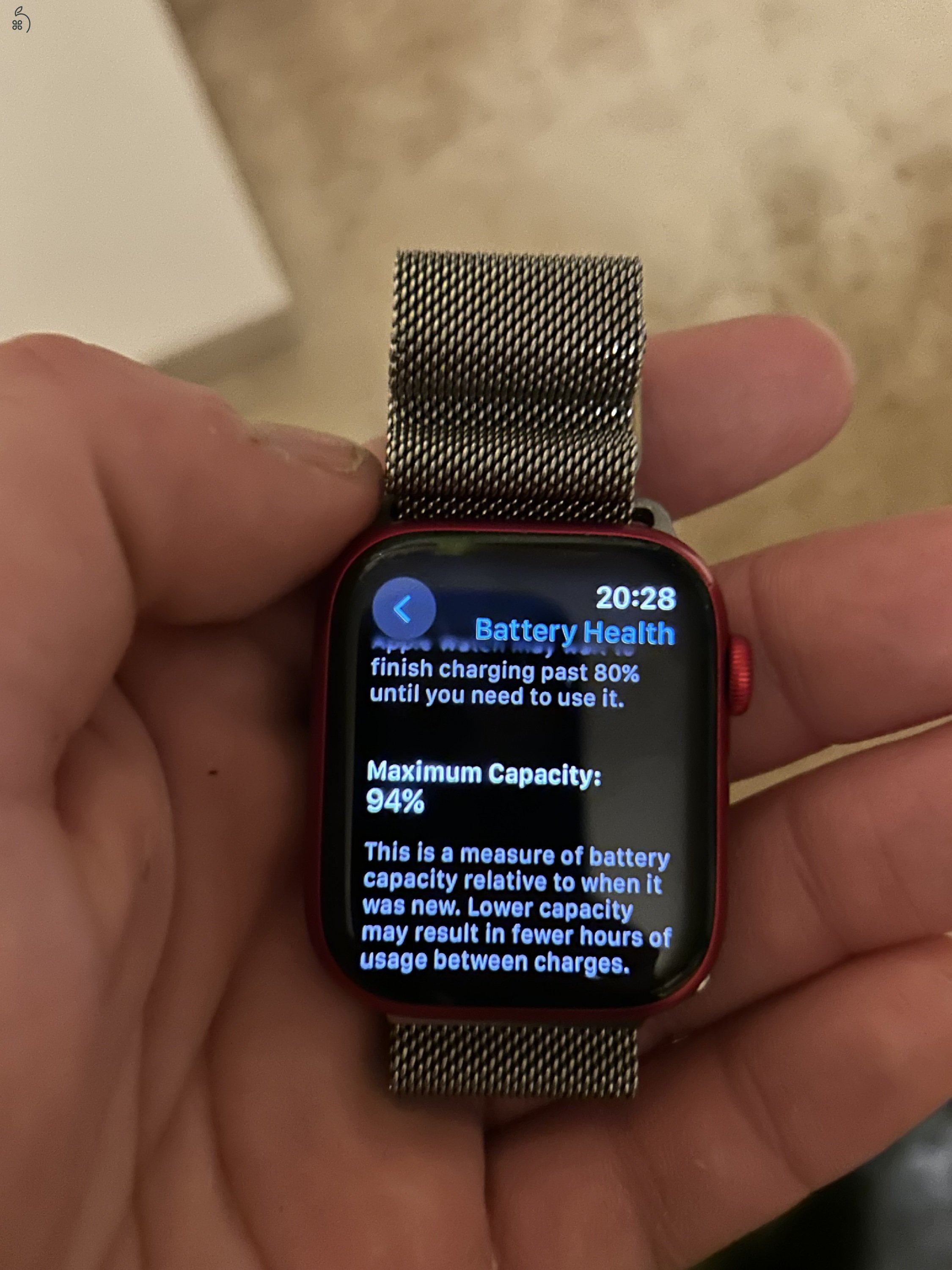 Apple Watch Series 8 45mm GPS+Cellular,Piros 94% akku , doboz meg töltött gyári.