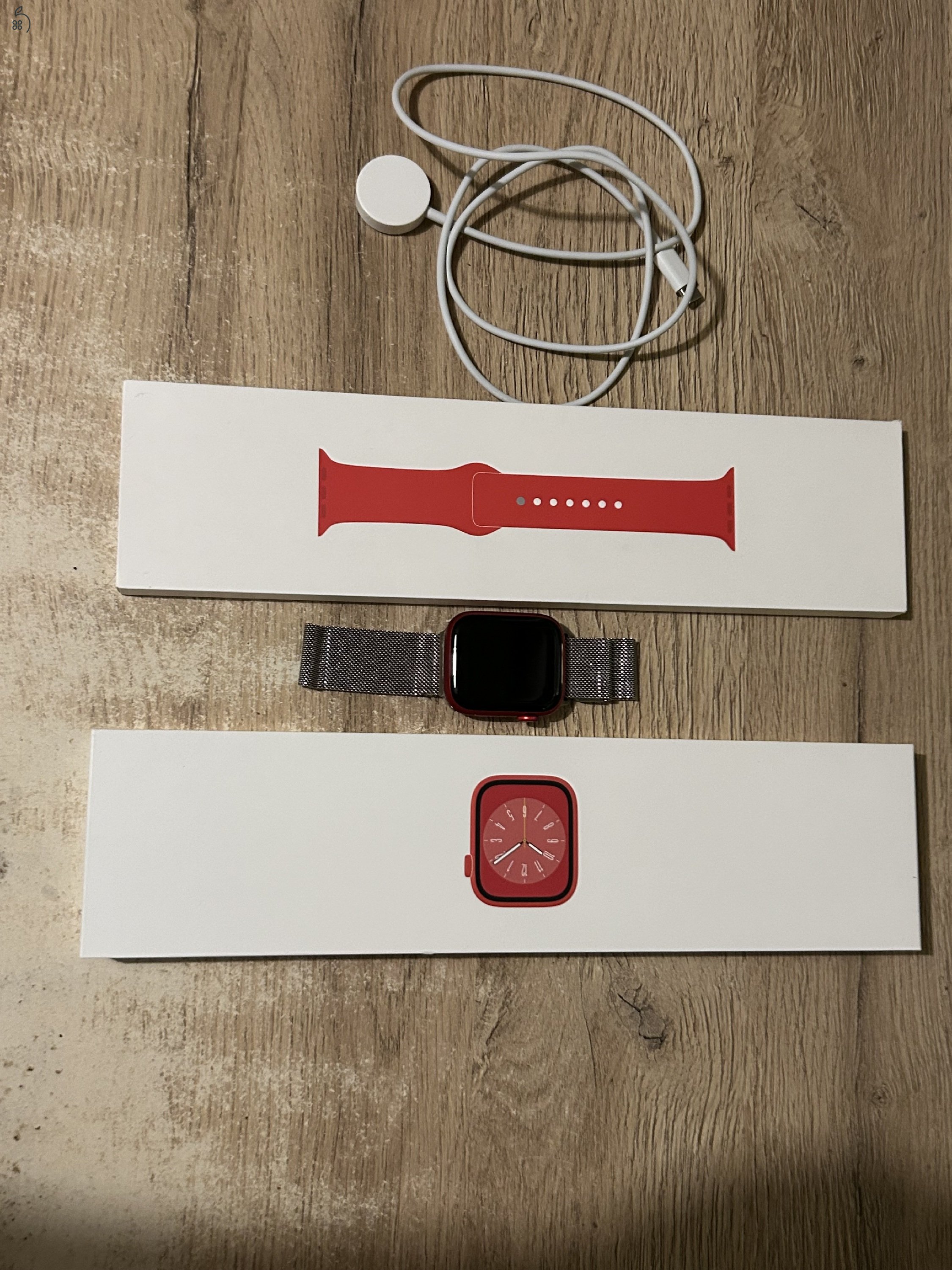 Apple Watch Series 8 45mm GPS+Cellular,Piros 94% akku , doboz meg töltött gyári.