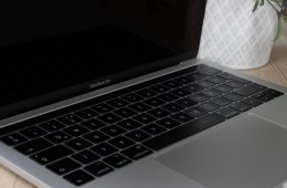 Apple Macbook Pro 13