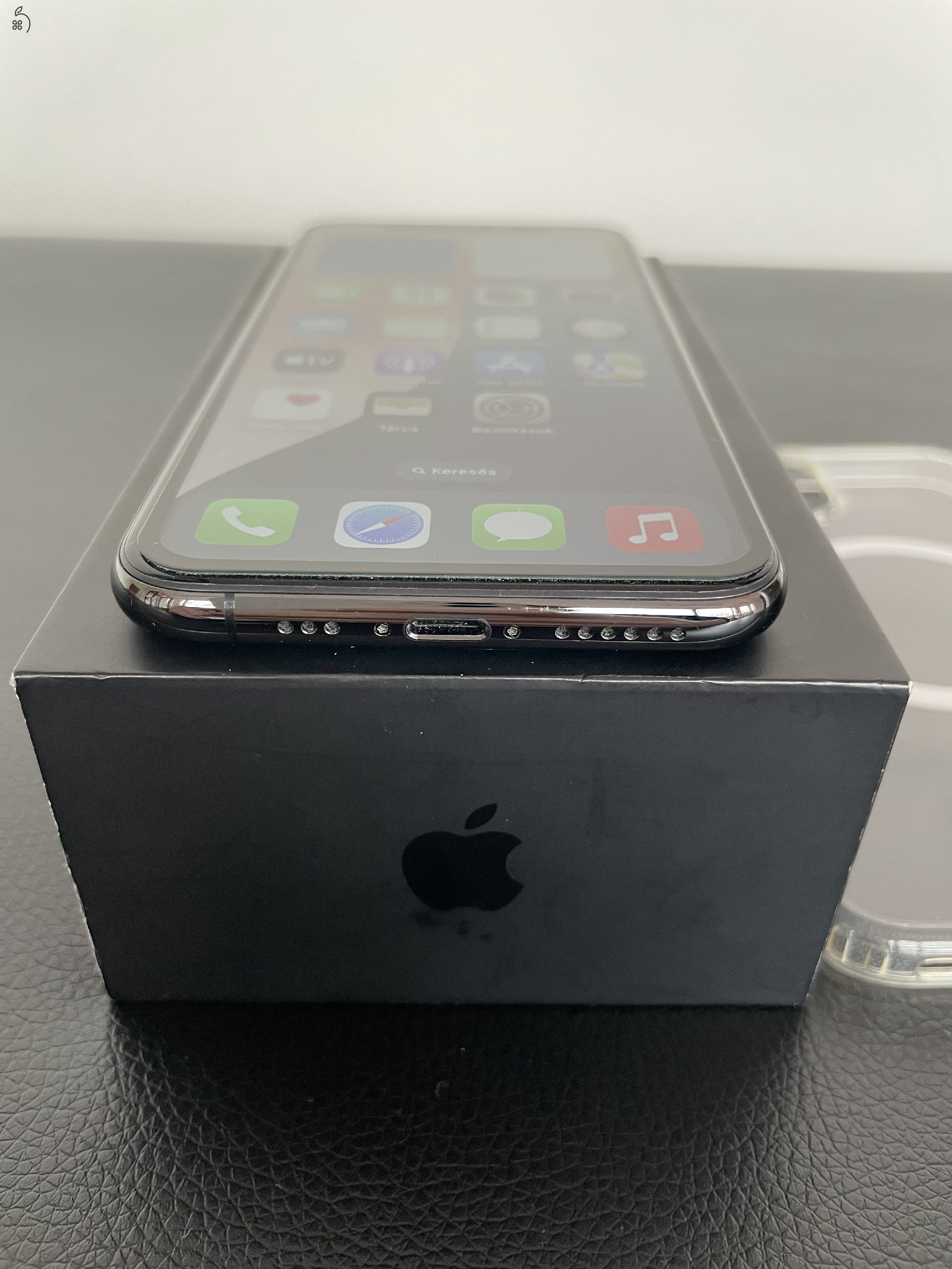 IPHONE 11 PRO 64GB Space Gray Gyárilag Kártyafüggetlen Aksi 100%  (Makulátlan)