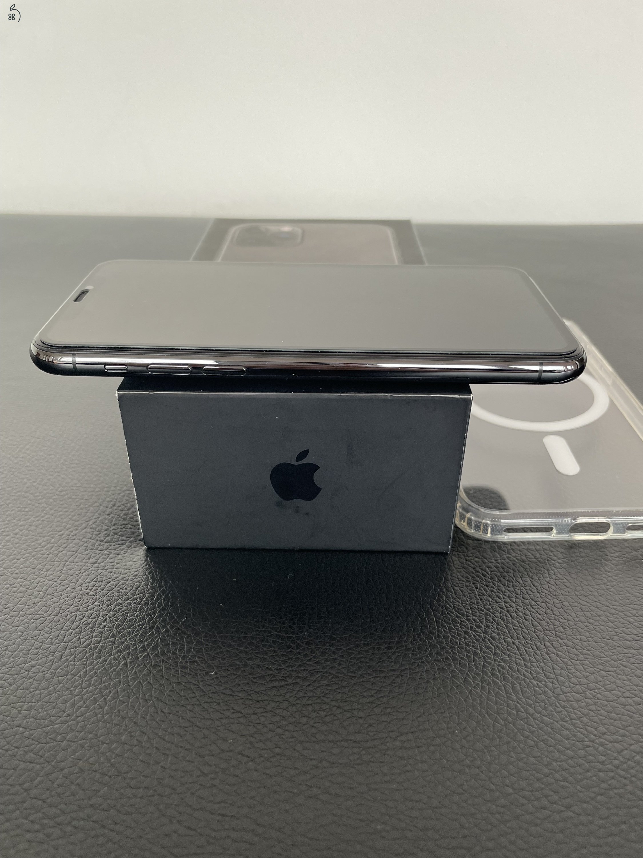 IPHONE 11 PRO 64GB Space Gray Gyárilag Kártyafüggetlen Aksi 100%  (Makulátlan)